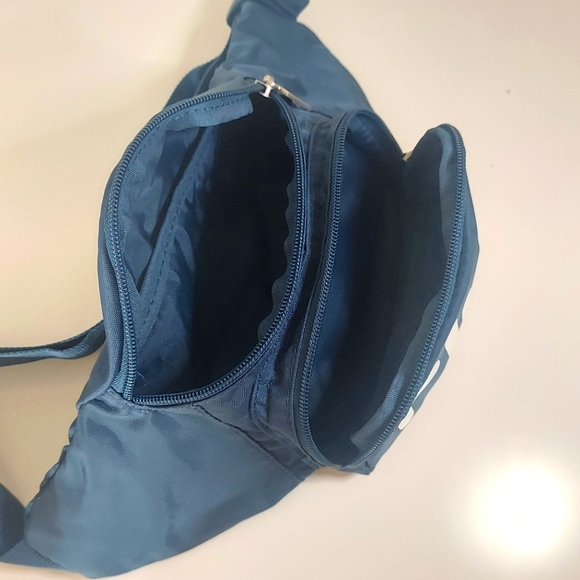 Fila Navy Blue Fanny Pack - Picture 9 of 13